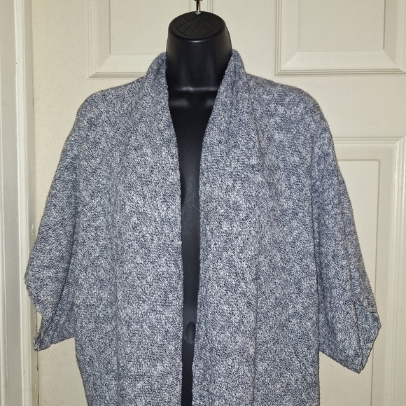 Loft cardigan size medium - Picture 3 of 5